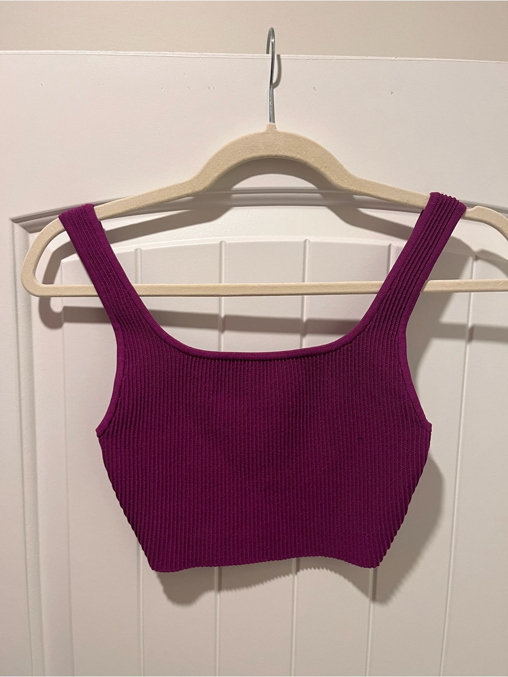 Aritzia Babaton contour Ribbed Square-Neck Crop Top - Magenta